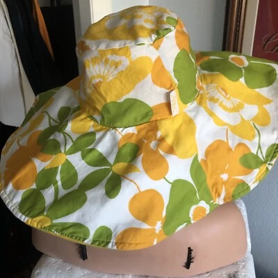 Ladies Sun Hat Clinique  - Image 1 of 4