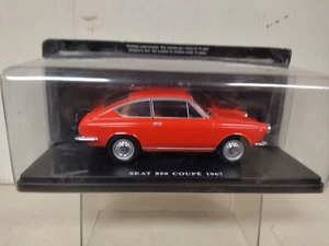 SEAT 850 COUPE 1967 RED 1:24 SALVAT IXO - Imagen 1 de 4