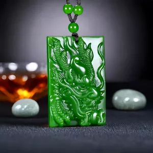Collana con ciondolo drago di vera giada verde gioielli intagliati diaspro naturale designer - Foto 1 di 6