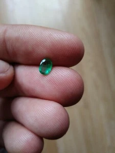 0.53 Ct Esmeralda Natural Origen Zambia forma Oval SIN TRATAR - Imagen 1 de 12