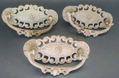 Lot of 3 Antique Victorian Ornate Bronze Cabinet Drawer Pulls 4-1/2"x2-1/2" L298 - Image 1 of 4