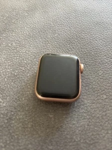 Apple Smart Watch SE 40mm Aluminium Case (Rose)) Used - Zdjęcie 1 z 7
