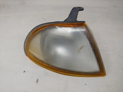 Señal de giro OEM marcador de esquina lateral luz de estacionamiento derecha Ford Aspire 1994-96 Foto 1 de 4