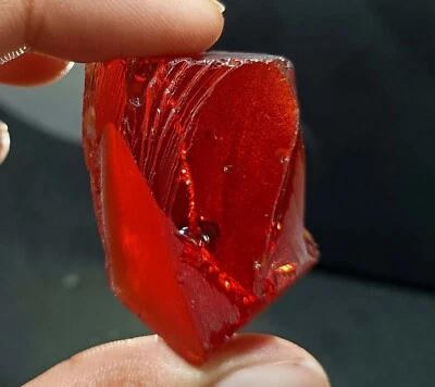 优质 GEMSTONE 369 克拉天然柬埔寨锆石粗糙散装 EGL 认证 — 第 1/4 张图片