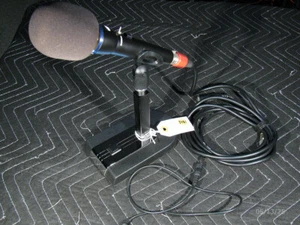 Heil Gold Elite Dual Element Mic With PTT Stand And Kenwood 8-Pin Cable - Photo 1/16
