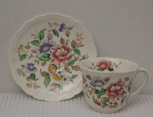 ROYAL DOULTON Demitasse Tea Cup & Saucer MONMOUTH Made in England EUC - Picture 1 of 4