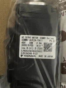 Yaskawa SGMMV-A3E2A2-YA11 Servomotor Neu - Bild 1 von 3