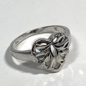 Sterling Silver 925 OPEN HEART FLOWER RING Signed A Pierced Leaf Design SZ 71/4 - Picture 1 of 6