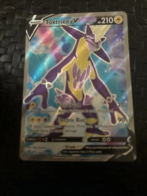Holo Toxtricity V Full Art 182/192 Ultra Rare Rebel Clash Pokemon TCG - Image 1 of 3