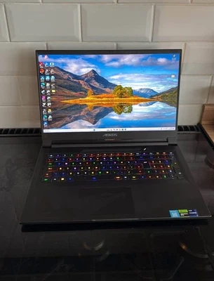 GIGABYTE AORUS 17X AZF 17.3" 2TB Core i9 Gaming Laptop, RTX 4090, 32GB RAM - Image 1 of 4