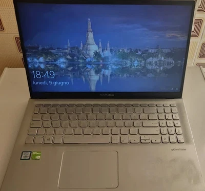 Asus Vivobook, i5 8th gen, MX250, 8 Gb Ram, 256 SSD, usato, buone condizioni - Immagine 1 di 4