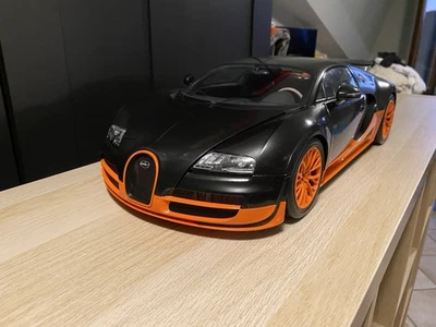 Bugatti Veyron 1:8 - Immagine 1 di 4