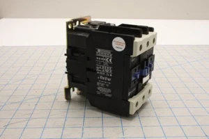 LC1D8011 / MAGNETIC CONTACTOR 600V 110A / TELEMECANIQUE - Picture 1 of 8