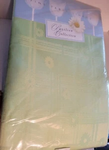 Cloth Tablecloth Green Daisy Plaid Pattern 52x70 OBLONG - Polyester - Picture 1 of 9