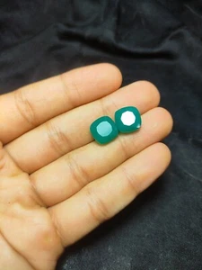 Brilliant Green Onyx Cushion Briolette Faceted Gem 12x12 mm - Picture 1 of 6