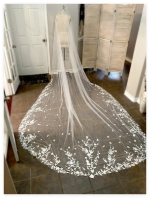 Velo de boda con peine apliques de velo de novia encaje floral flor catedral longitud Foto 1 de 4