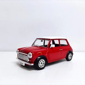 Burago 1/24 Scale Diecast 00500 - 1960 Mini Cooper - Red/White - Foto 1 di 15