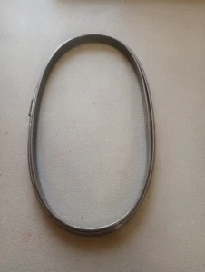 VINTAGE 9” METAL OVAL SPRING TENSION, CORK LINED EMBROIDERY HOOP - Picture 1 of 11