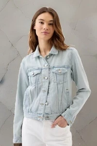 NWT Gap Women's Icon Denim Jacket Size SMALL Light Wash w/Washwell msrp $69.99 - Picture 1 of 5