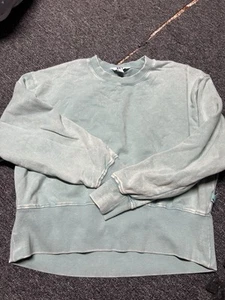 JOY LAB Women's Green Long Sleeve Crewneck Sweatshirt Size Small Great :) - Picture 1 of 2