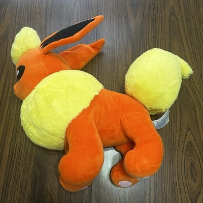 Build-A-Bear - Pokemon - Pelúcia de pelúcia Flareon aposentada Sound Dead - Imagem 1 de 4