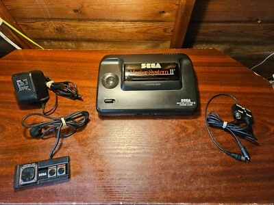 SEGA MASTER SYSTEM II 2 SMS & 2 GAMES #BLS7BLB6 CONSOLE BUNDLE ALEX KIDD - Image 1 of 4