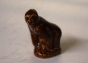 Wade Miniature Whimsies Inglaterra Porcelana 1976 Gorila - Imagen 1 de 1