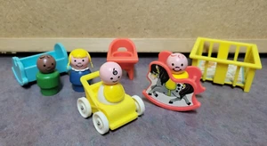 Lot Fisher Price Little People Plastic Body & Heads Baby Set w Changing Table - Picture 1 of 5