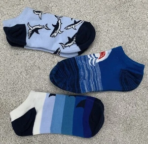 NEW Gap Boys Blue Sharks Trainer Liner Socks Size 3-4 UK - Picture 1 of 1
