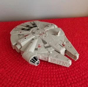 Star Wars Das Erwachen der Macht Millennium Falcon Hasbro B3075 - Bild 1 von 3