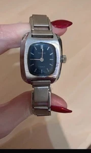 Vintage Blue Dial Forum 17 Jewels Swiss Made Stainless Steel Silver Watch - Picture 1 of 6