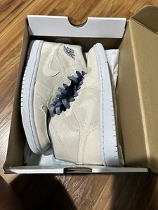 WMNS Nike Air Jordan 1 Mid SE | Sanctify/sail-midnight Blue - Picture 1 of 5