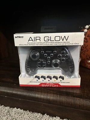 Controlador USB con cable Nyko Air Glow para PS3/Nintendo Switch/PC Foto 1 de 2