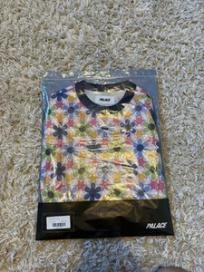 Palace Skateboards T-SHIRT Medium. Free Postage - Picture 1 of 7