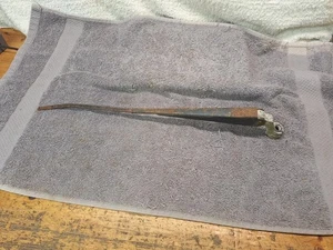 Vintage Toyota Pickup Truck Windshield Wiper Arm Only - Foto 1 di 12