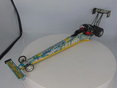 赛车冠军 2005 年托尼·舒马赫 230 年美国军队顶级燃料拖拉机 1:24 — 第 1/4 张图片