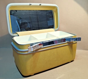 Vintage Samsonite Silhouette Hard Side Yellow Train Case - Picture 1 of 17