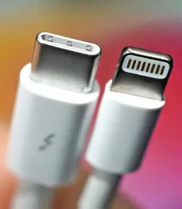 Cavo dati da usb-c a lightning per Apple Iphone bianco 11,12,13,14 Max Pro 1 mt - Picture 1 of 6