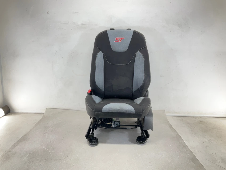 15-18 Ford Focus ST Bucket Fron Left Driver Seat OEM Foto 1 de 4