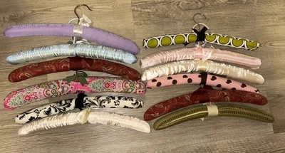 Lote de 12 cabides acolchoados vintage de tecido de cetim/seda cabides de lingerie acolchoados - Imagem 1 de 3