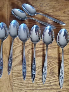 Oneida Community Stainless 8 Dinner Spoons In the “My Rose” Pattern Vintage - Picture 1 of 4