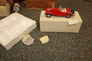1935 Mercedes 500K Special Roadster Car in Red 1/24 by Franklin Mint - Picture 1 of 24