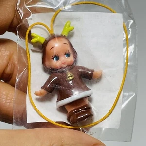 Déguisement Kewpie Noël cerf renne figurine sangle charme étiquette suspendue japonais - Photo 1 sur 9