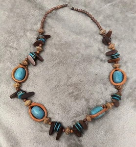 Vintage Handmade Womens Boho Wooden Blue Beaded Necklace Costume Jewelry - Picture 1 of 6