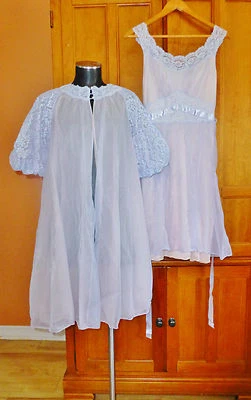 CONJUNTO DE VESTIDO PEIGNOIR VINTAGE ANOS 50 E 60 VANITY FAIR transparente tricot duplo renda 2 peças - Imagem 1 de 4