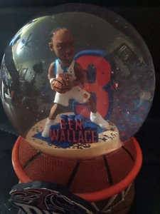 Globo de agua único de la NBA Detroit Pistons Ben Wallace carrera limitada - Imagen 1 de 7