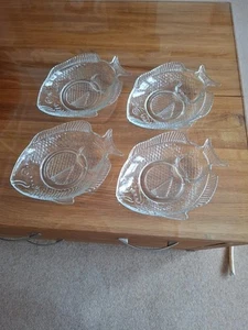 Vintage Fish shaped appetiser plates x 4 circa 1950 to 1970 . - Picture 1 of 8