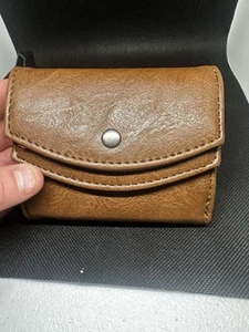 Cartera de mujer no borders SLG con solapa marrón - Imagen 1 de 4
