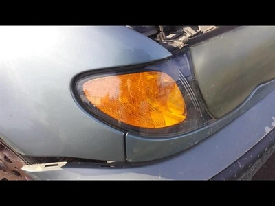Conjunto de luz de giro/estacionamiento usada se adapta a: BMW 325I Park Lamp-Turn Sig 2003 Foto 1 de 4