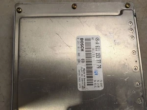 Mercedes-Benz C W203 2006 A6111537779 Motorsteuergerät Modul ECU VAQ15634 - Bild 1 von 4